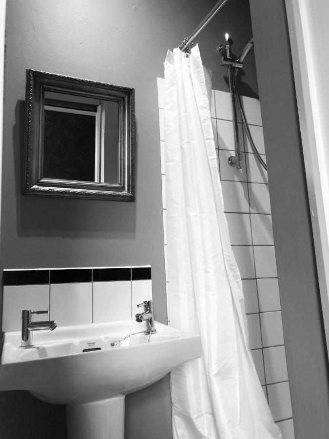 No 11 Bistro & Rooms Keighley Zewnętrze zdjęcie